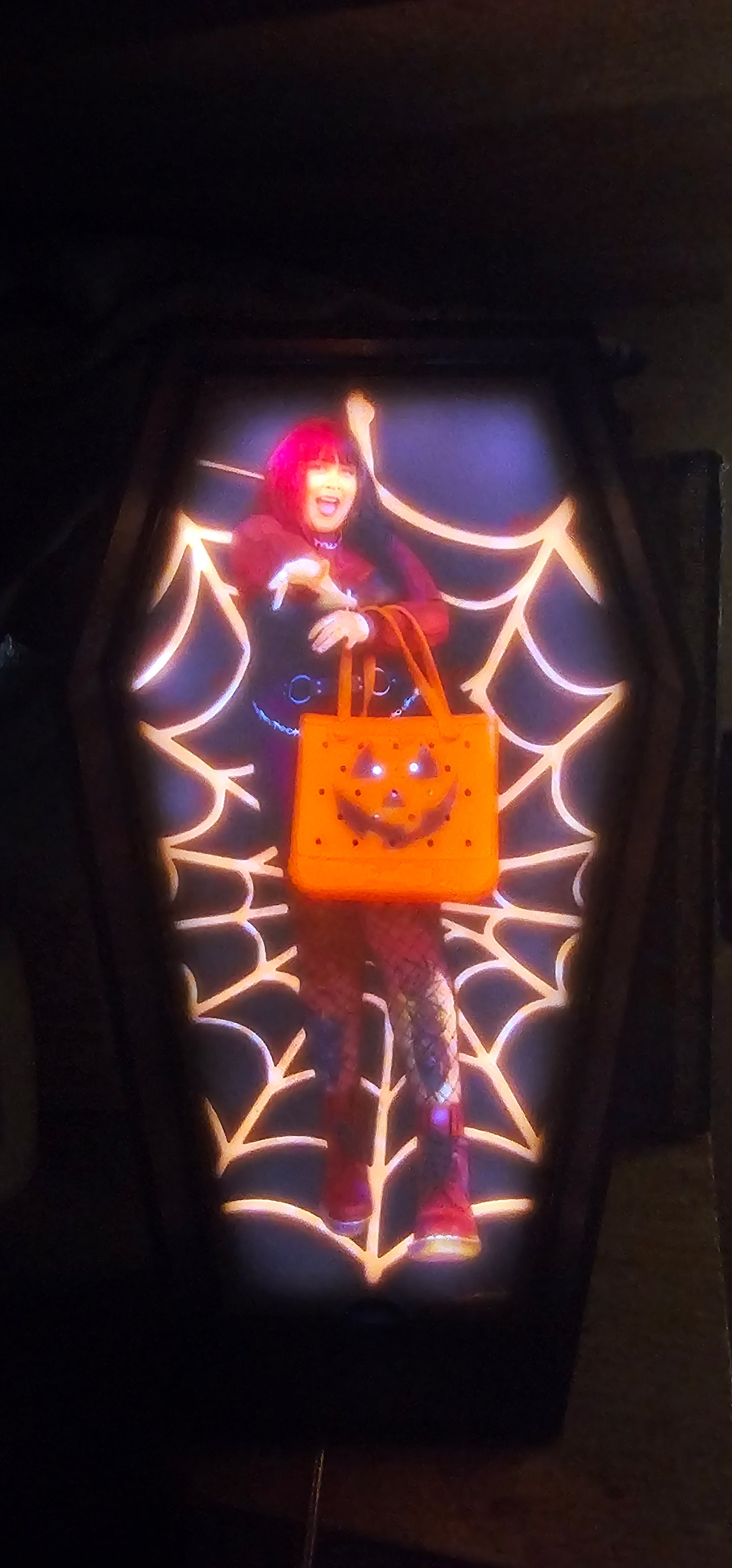 Customizable 3D-Printed Coffin Lithophane In COLOR– Your Image, Immortalized!